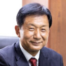 株式会社カワマートホールディングス 代表取締役 川間 凡也
